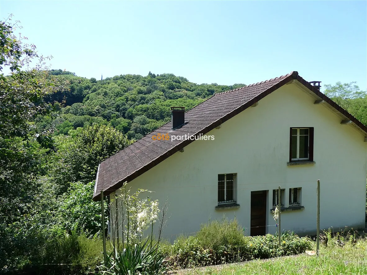 Maison à rénover sur les hauteurs du Bourg à Tulle 