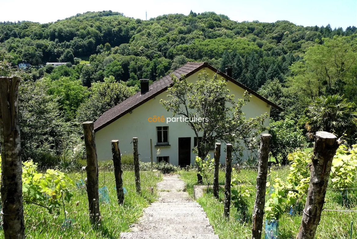 Maison à rénover sur les hauteurs du Bourg à Tulle 