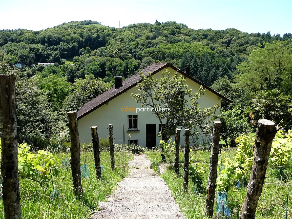 Maison à rénover sur les hauteurs du Bourg à Tulle 