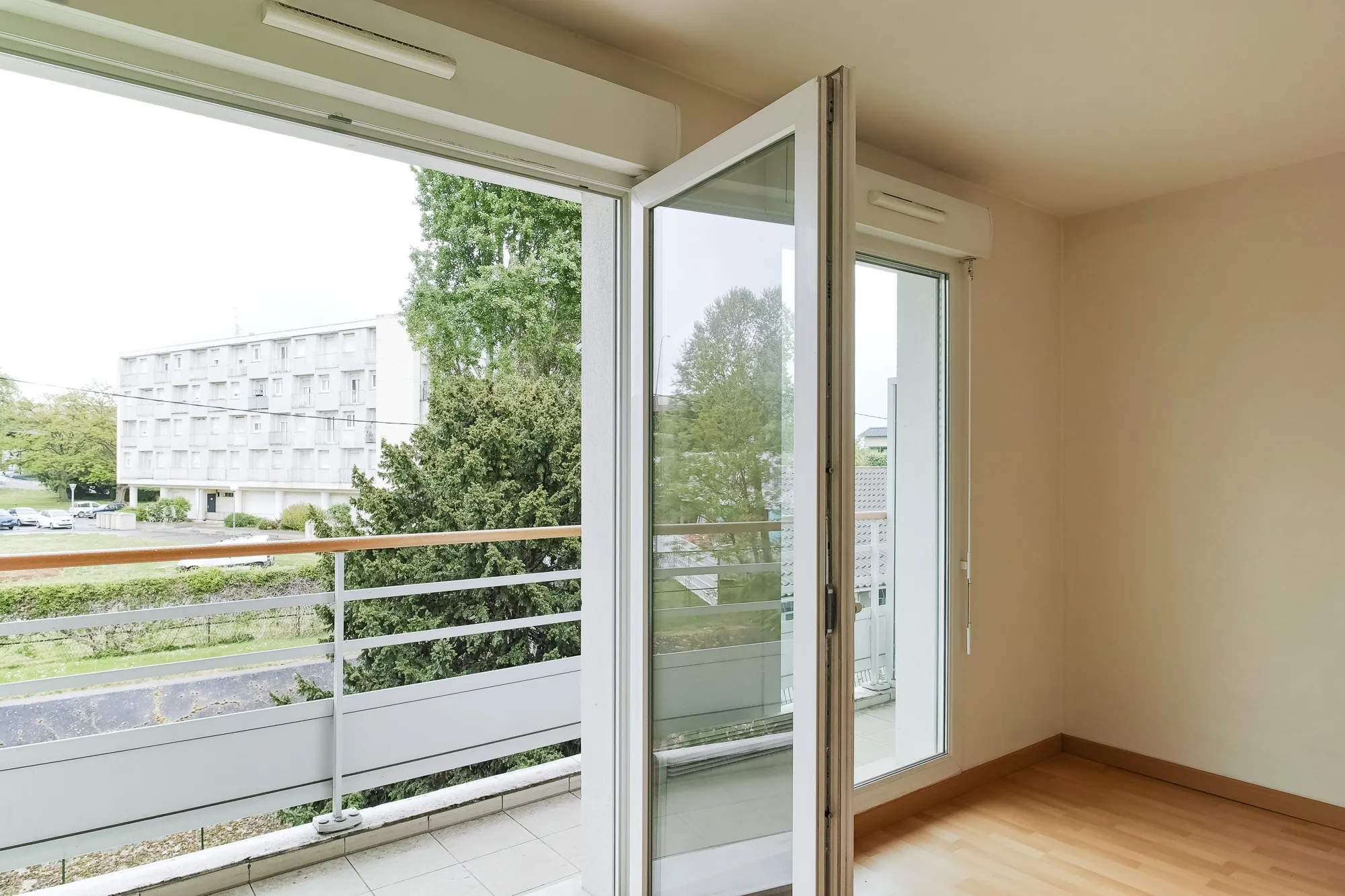 Appartement T1 à Choisy-Le-Roi - Spacieux avec Balcon 