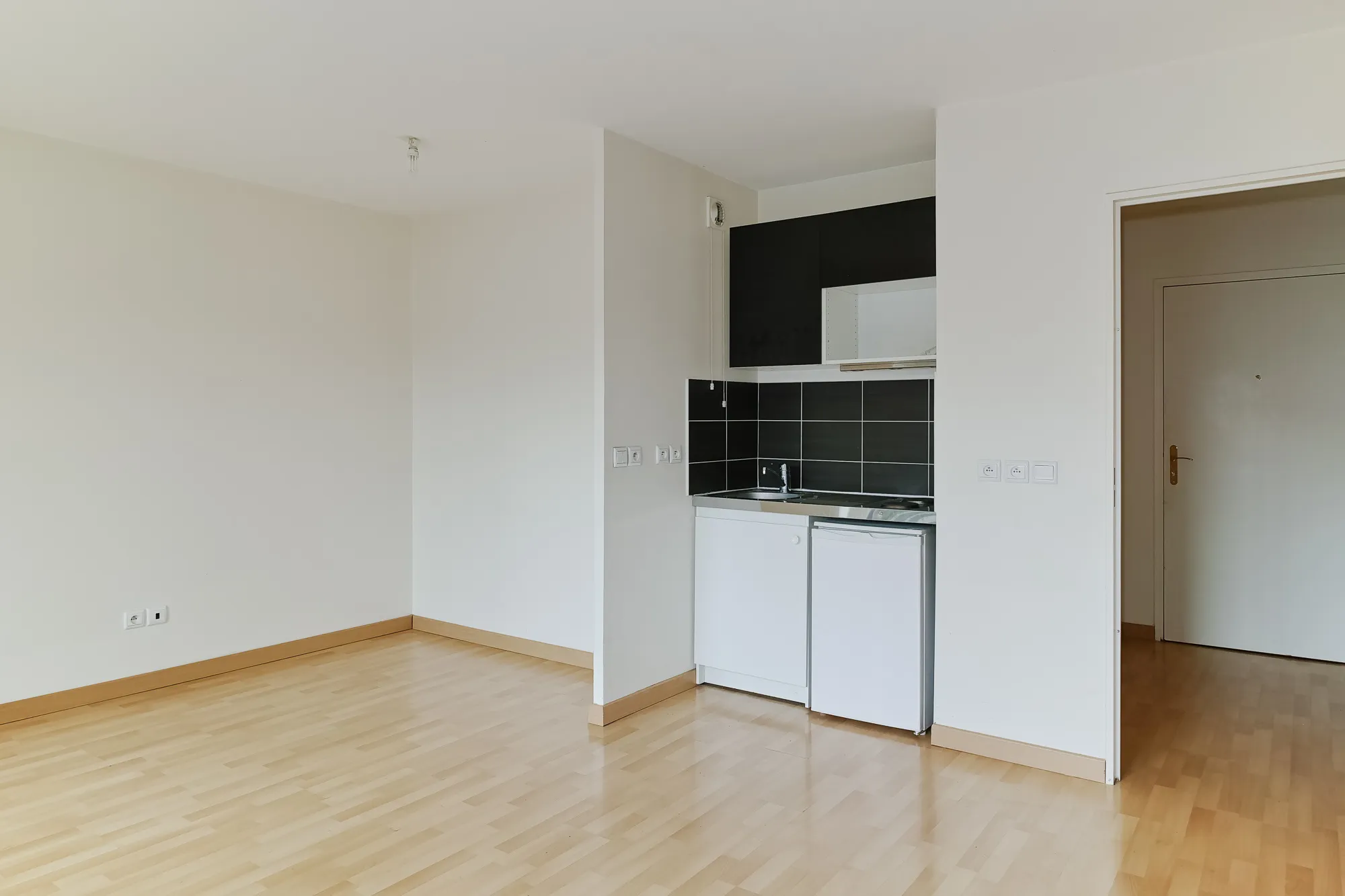 Appartement T1 à Choisy-Le-Roi - Spacieux avec Balcon 