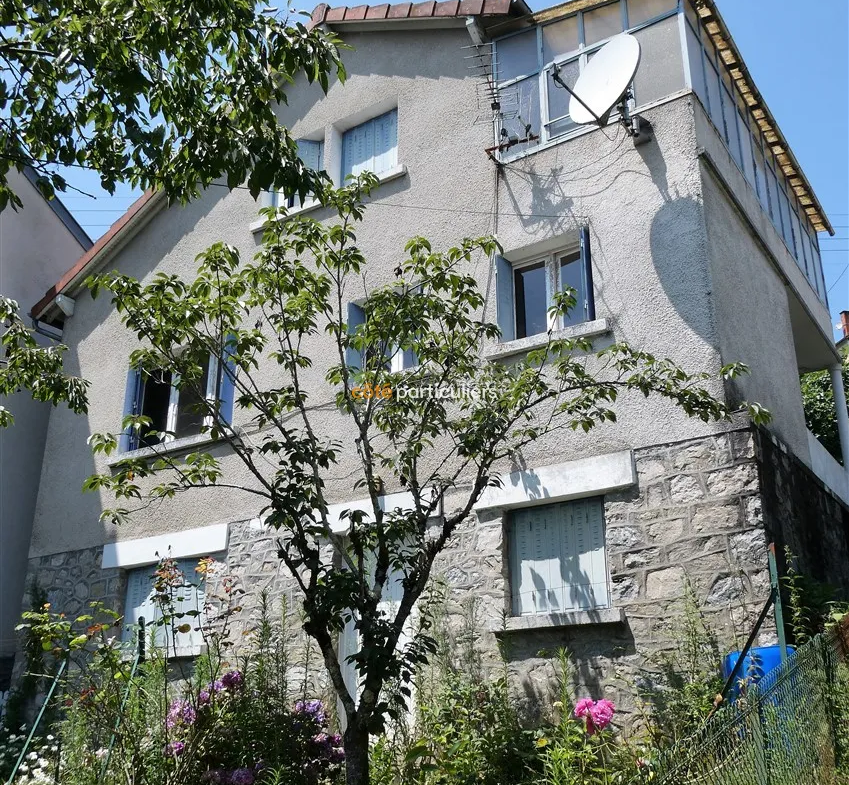 Charmante maison à rénover avec jardin à Tulle 