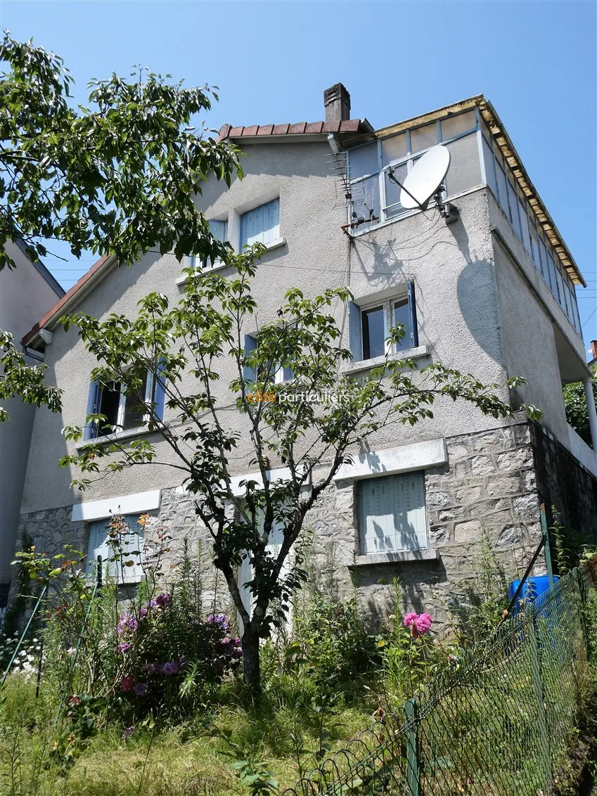 Charmante maison à rénover avec jardin à Tulle 