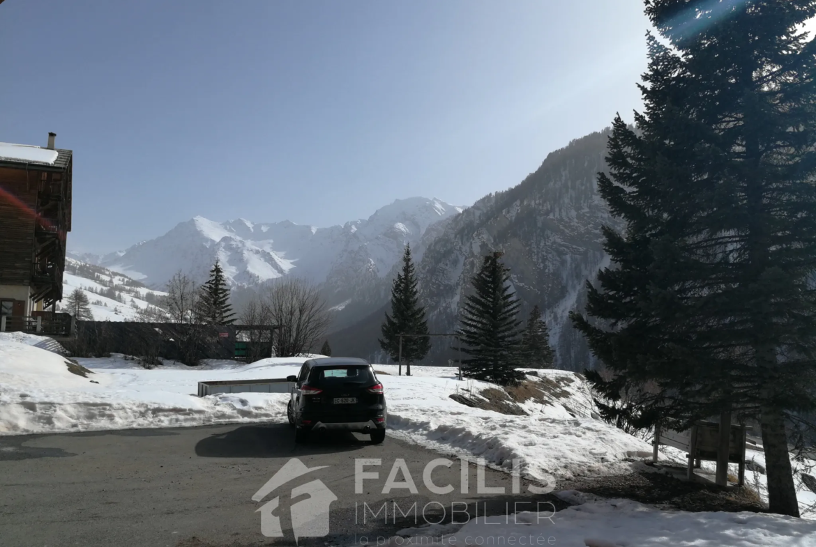 Appartement deux pièces avec vue sur les montagnes à Saint Véran 