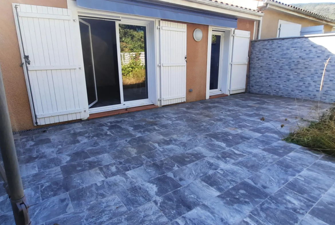 Maison Familiale à Ceret avec Jardin et Piscine 