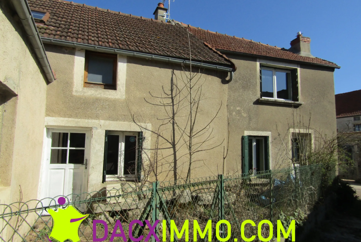 Maison Ancienne avec 3 Chambres près de Montbard 