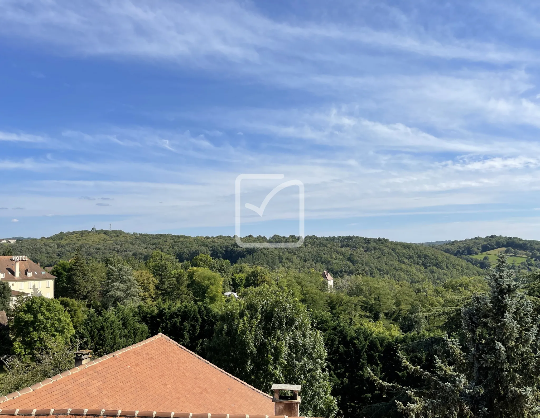 Demeure de caractère à Gourdon - 200m2 - Rénovation à prévoir 