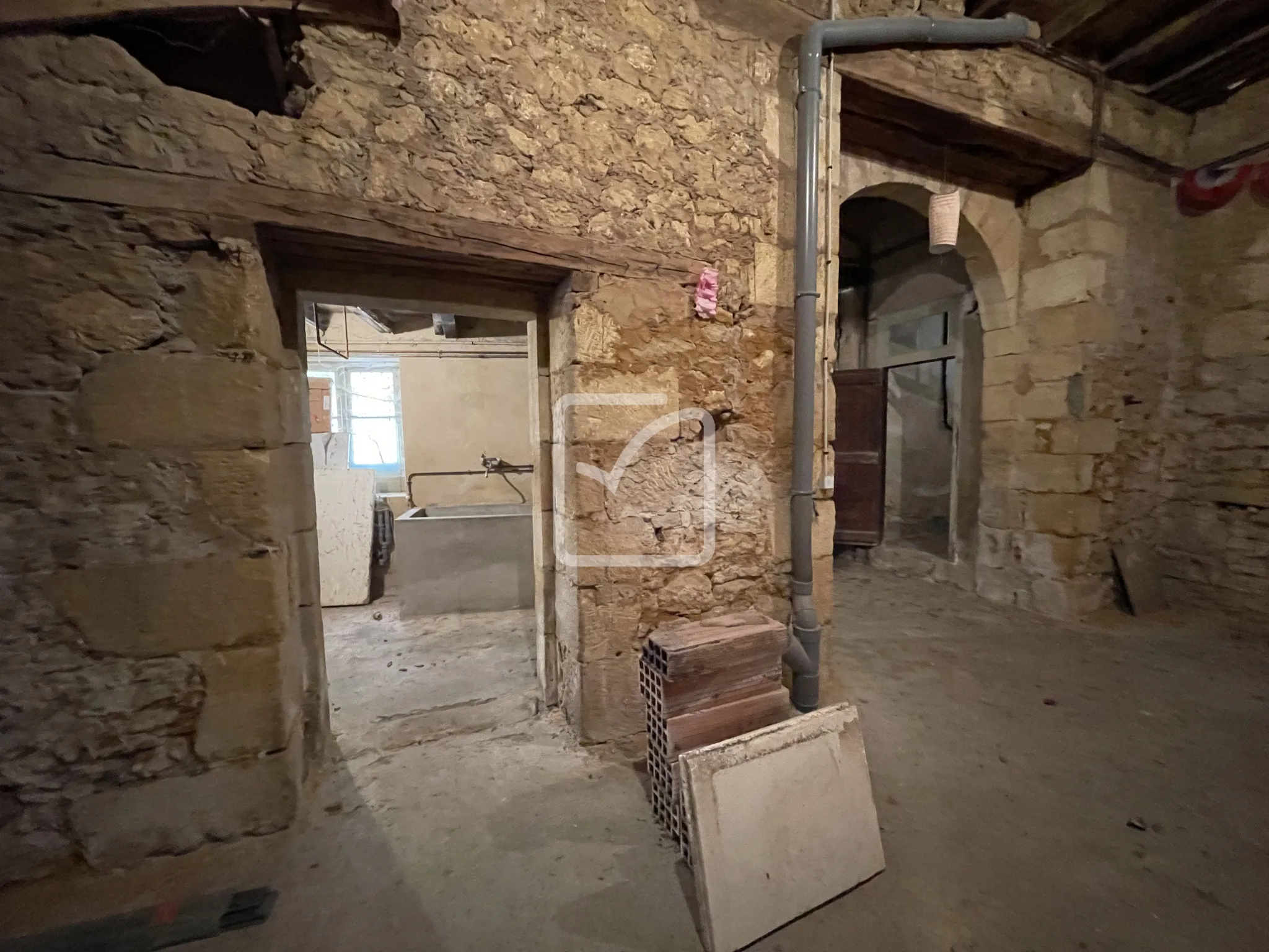 Demeure de caractère à Gourdon - 200m2 - Rénovation à prévoir 