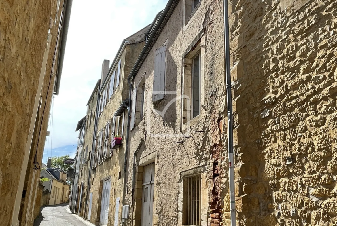 Demeure de caractère à Gourdon - 200m2 - Rénovation à prévoir 