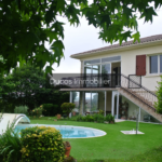 Maison avec vue sur Marmande et piscine à Beaupuy