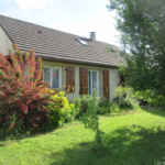 Spacious Pavilion in MOUROUX with Garage