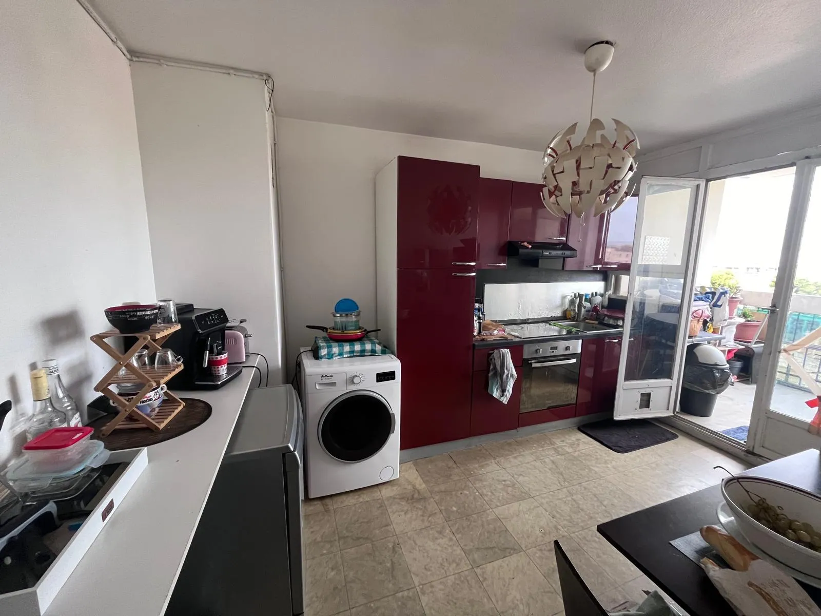 Appartement type 4 avec vue dégagée à Marignane 