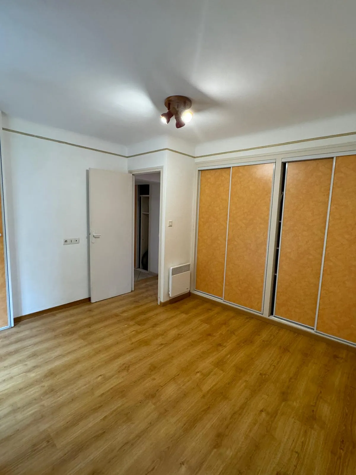 Appartement T3 rénové à Port-Vendres 