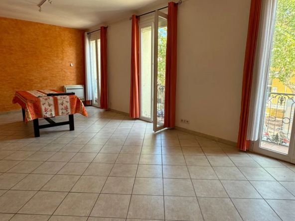 Appartement T3 rénové à Port-Vendres