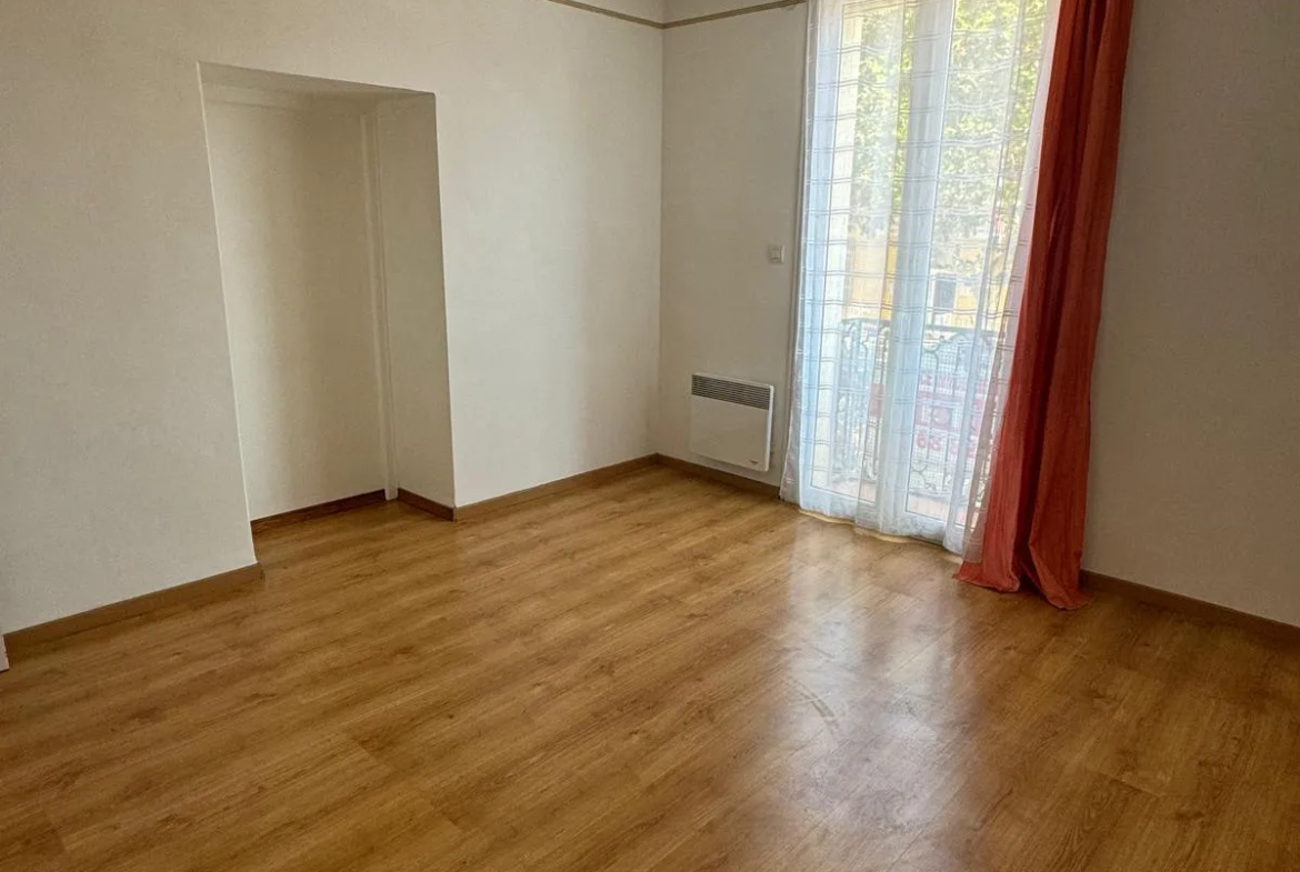 Appartement T3 rénové à Port-Vendres 