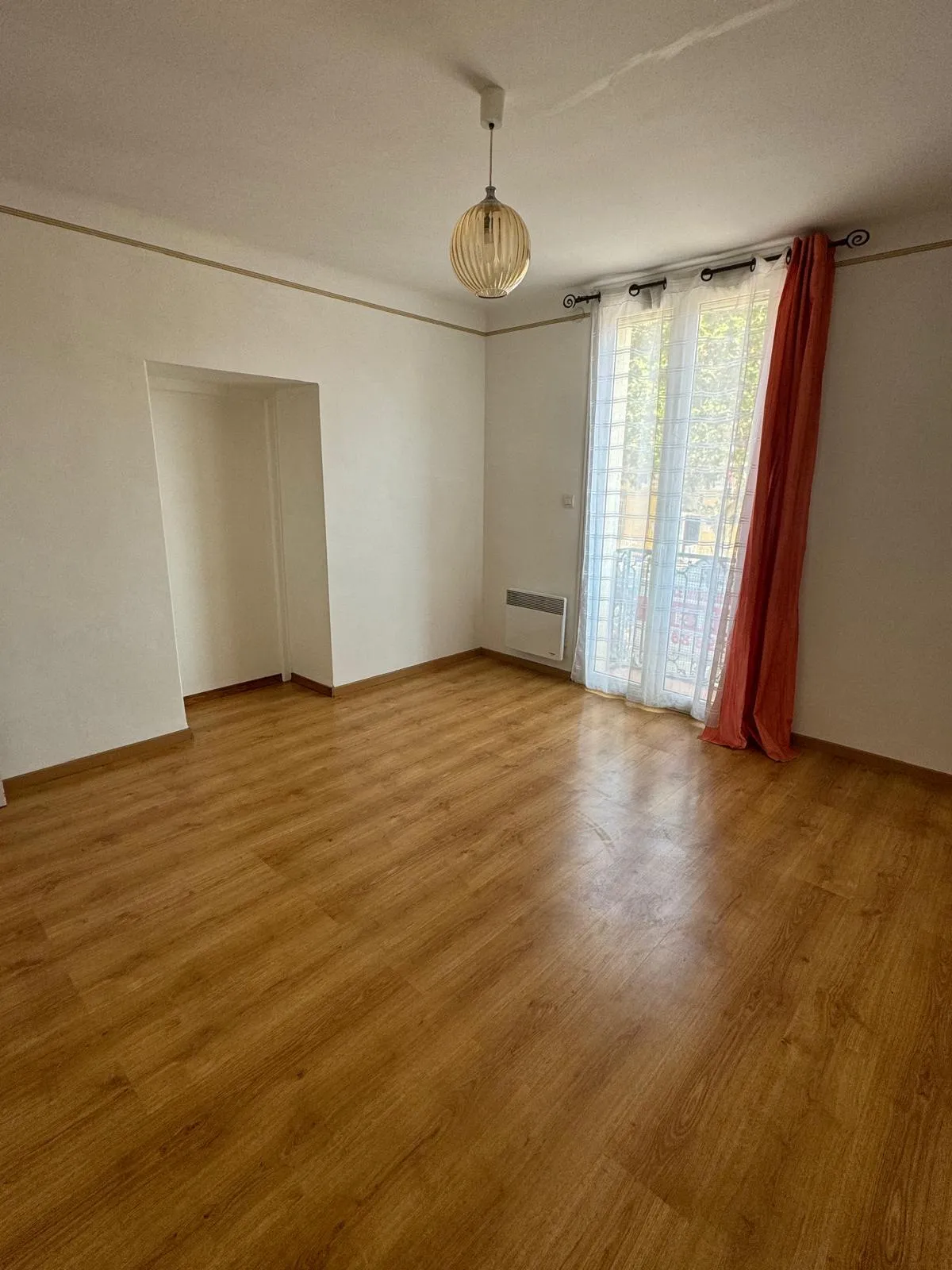 Appartement T3 rénové à Port-Vendres 