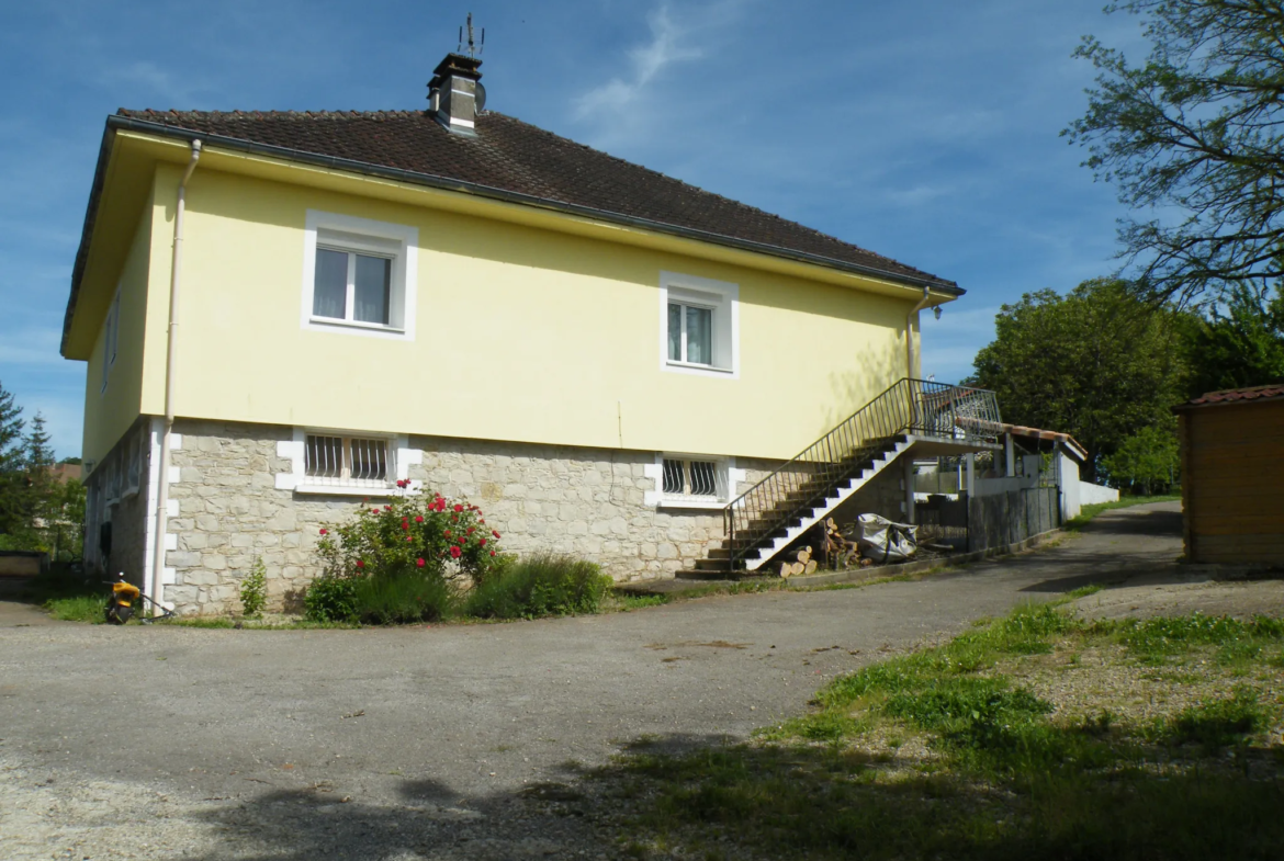 Vente Villa à Auzits (12) avec ESPACE IMMO AVEYRON 