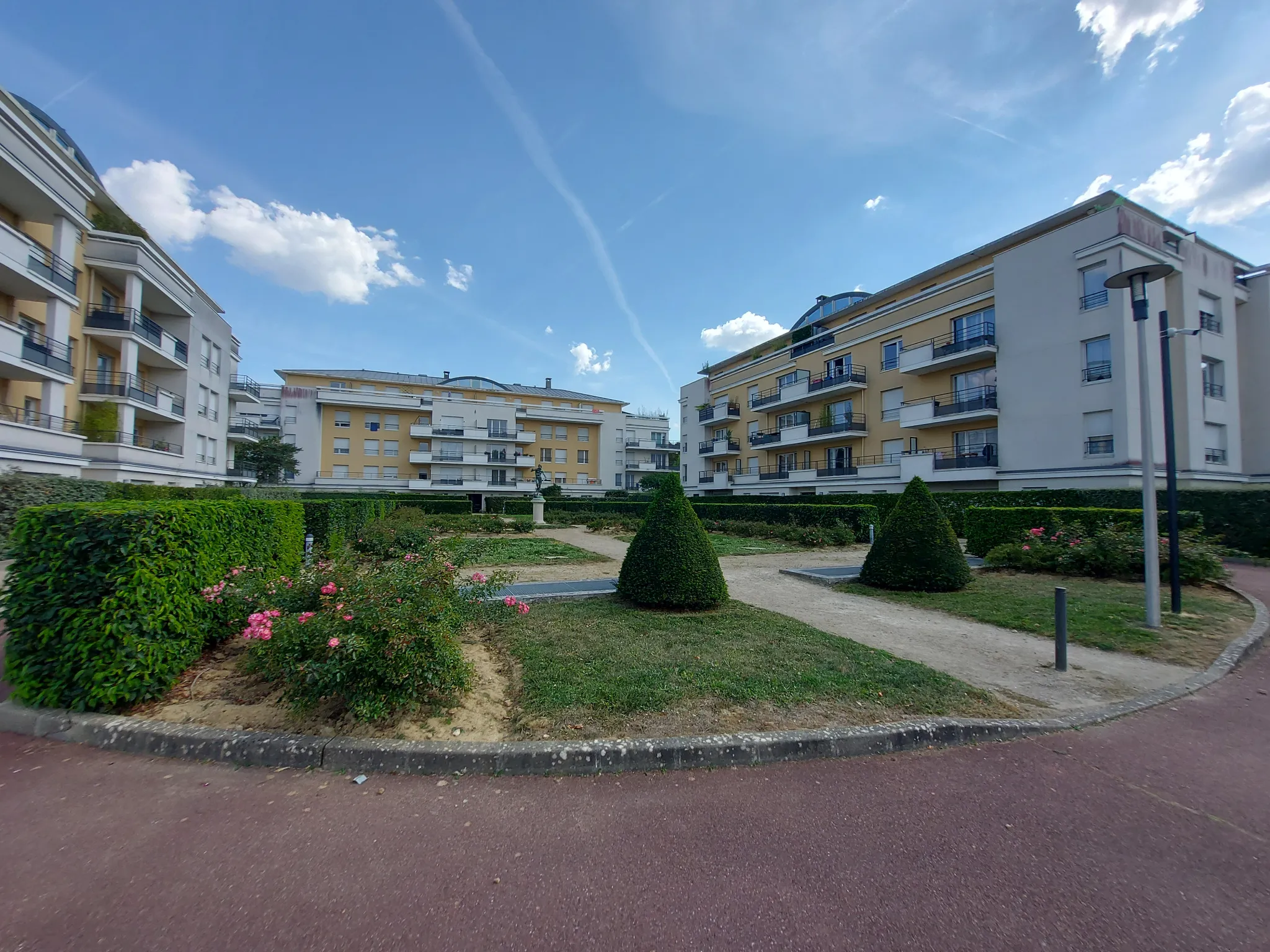 A VENDRE à Elancourt - Appartement 4 pièces avec terrasse de 100m2 