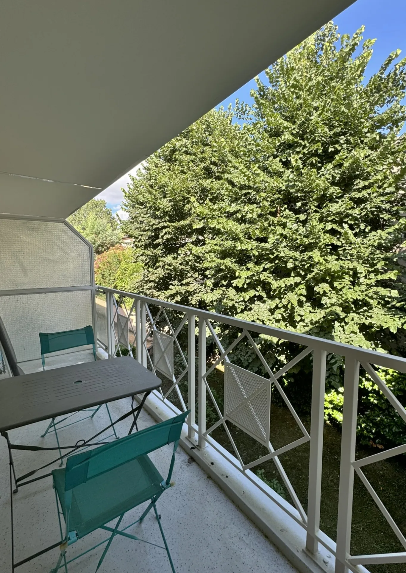 Studio Lumineux avec Balcon et Parking à Toulouse 