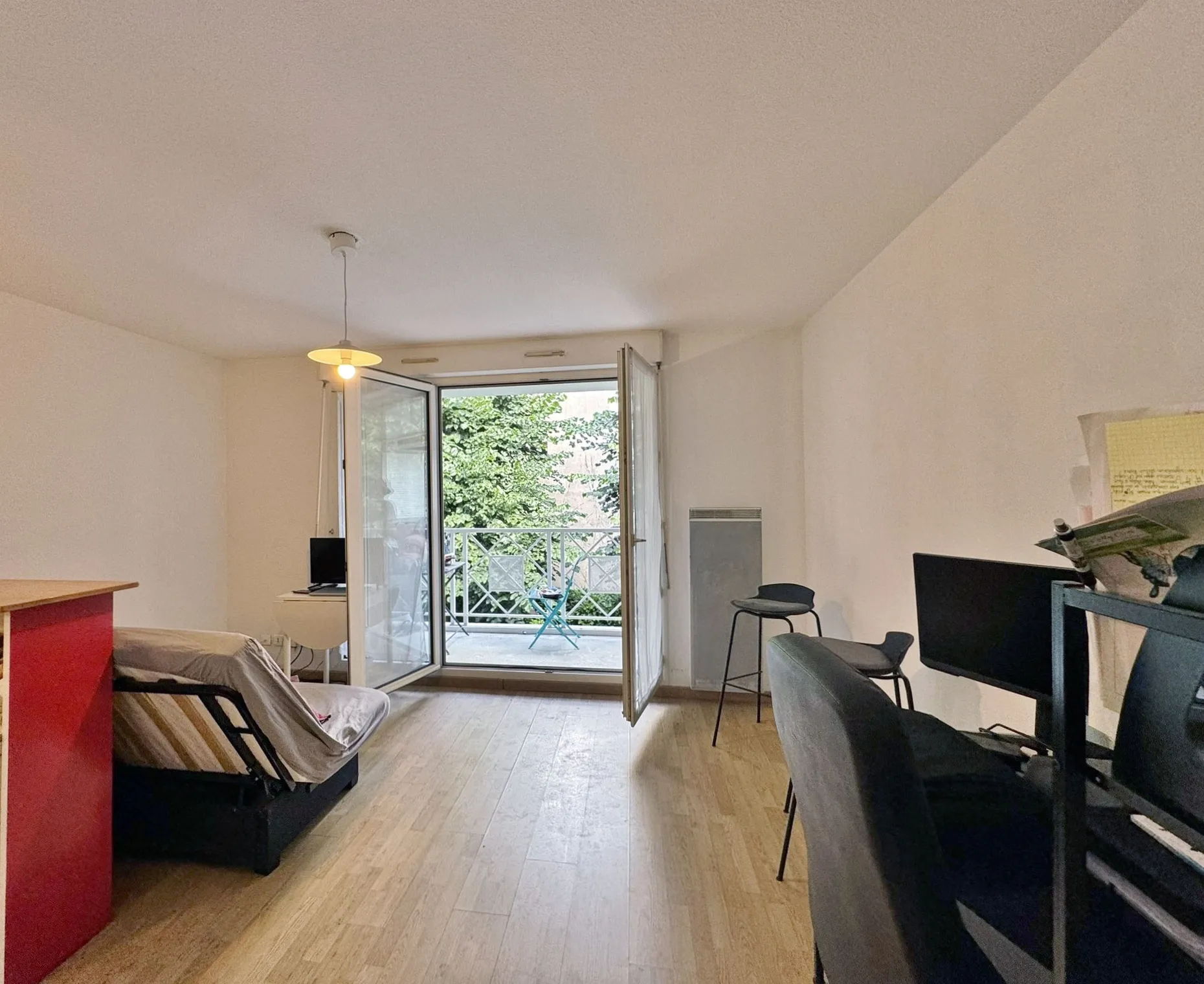 Studio Lumineux avec Balcon et Parking à Toulouse 