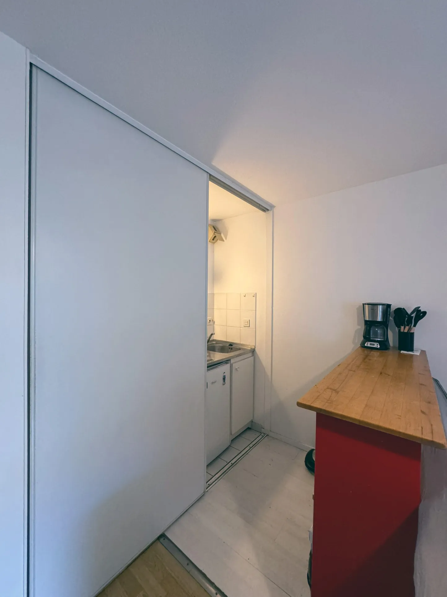 Studio Lumineux avec Balcon et Parking à Toulouse 