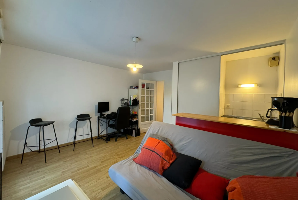 Studio Lumineux avec Balcon et Parking à Toulouse 