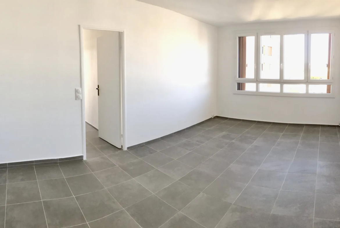 Appartement Lumineux 4 Pièces à Mantes la Jolie - Vue sur Collégiale 