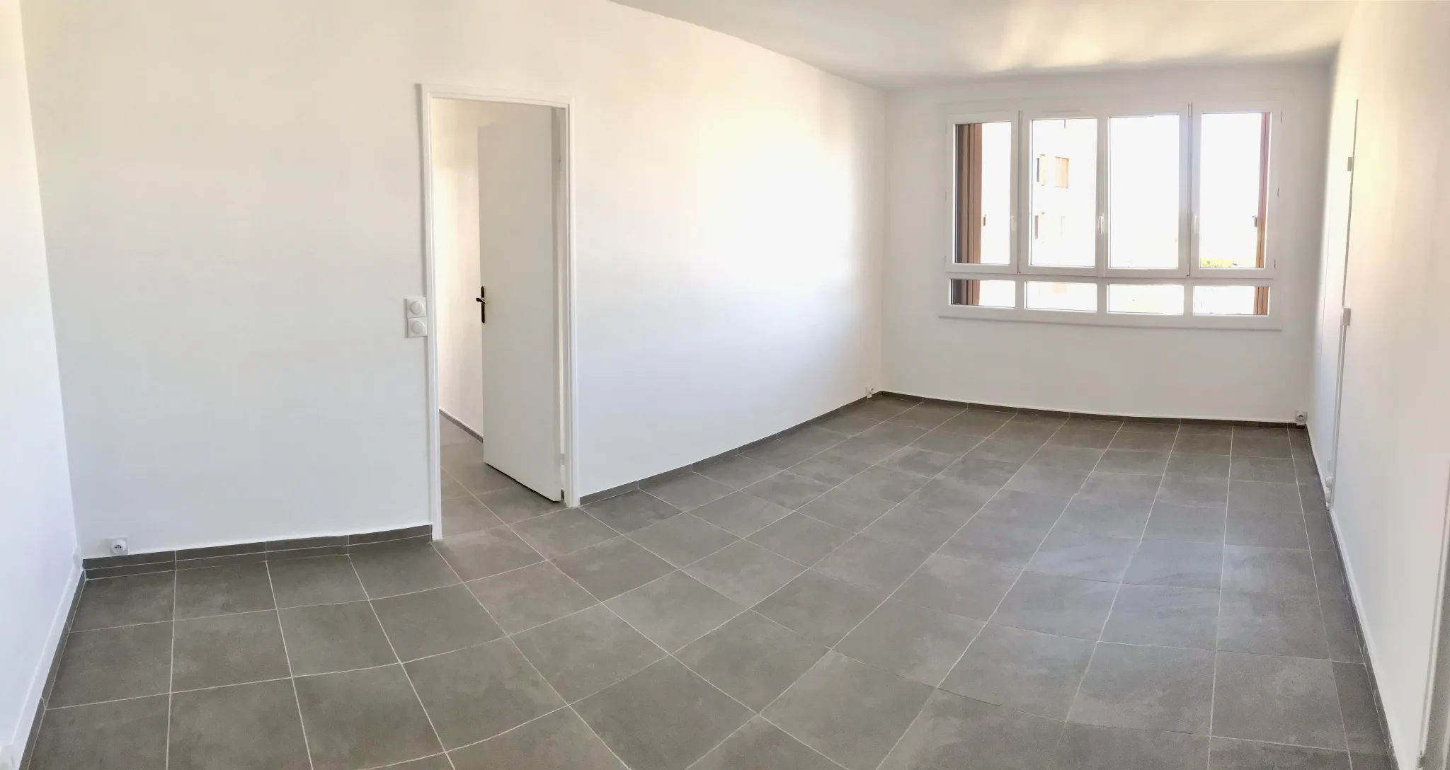 Appartement Lumineux 4 Pièces à Mantes la Jolie - Vue sur Collégiale 