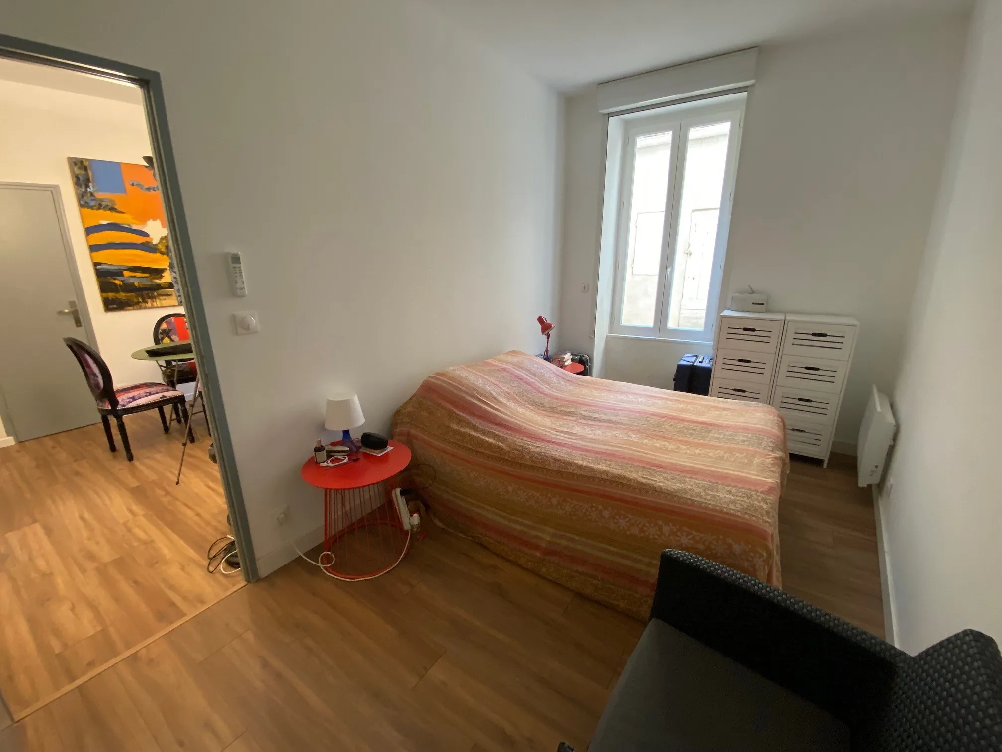 Appartement T2 rénové 63m2 avec extérieur à Nimes 