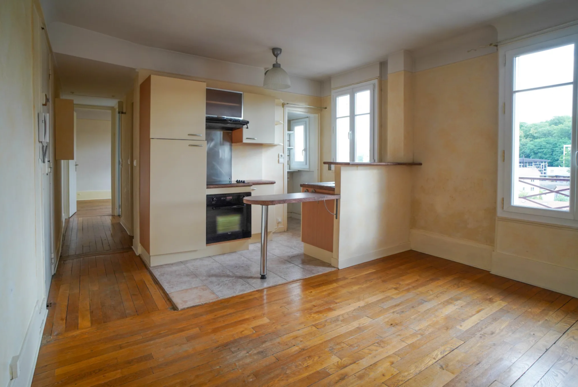 Appartement plein de charme à Chaville avec 1 chambre 