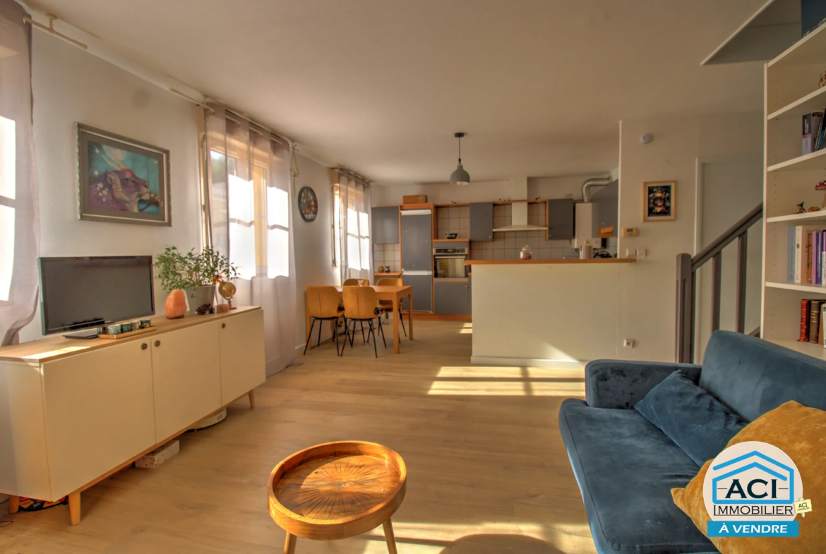 Bright T3 Duplex with Balcony, Cellar, and Garage in Saint Symphorien d'Ozon 