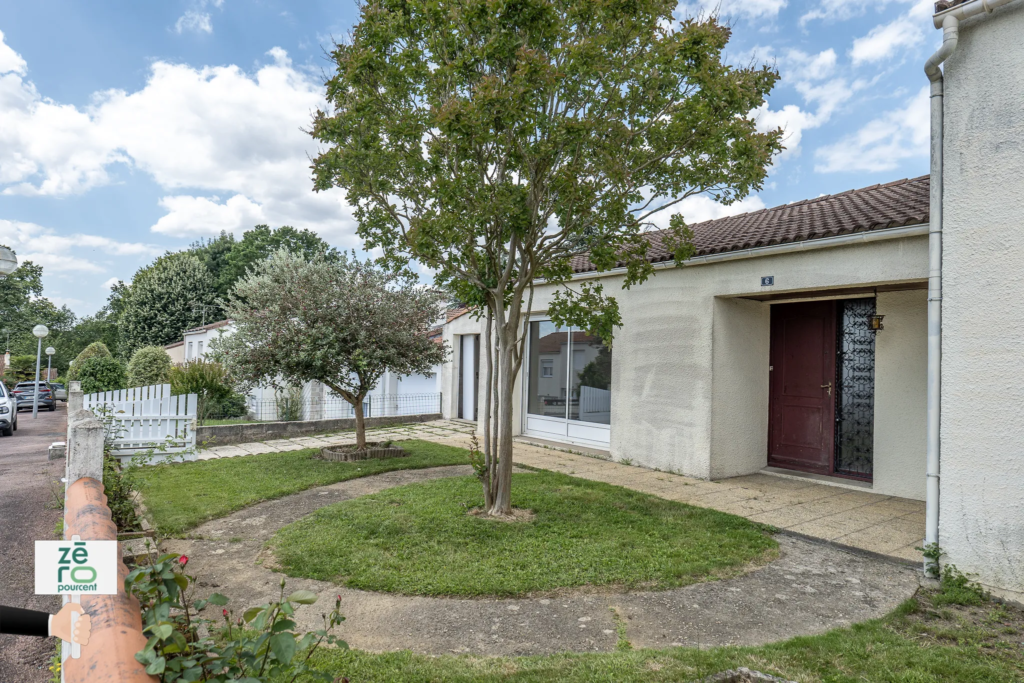 Maison de 93m2 à Mouilleron-le-Captif avec Garage