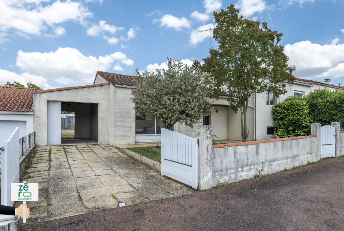 Maison de 93m2 à Mouilleron-le-Captif avec Garage 