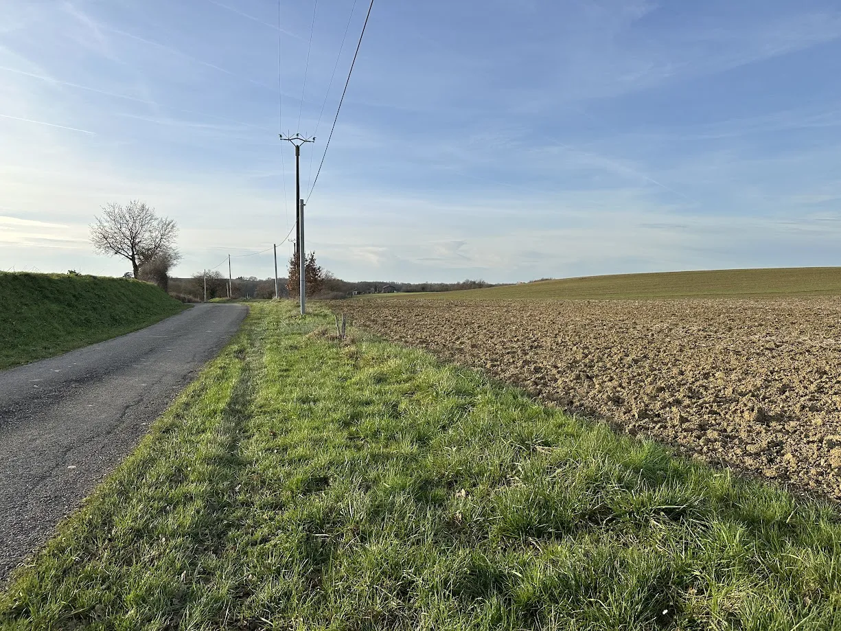 Terrain de 3408m2 avec flexibilité illimitée à Bives 