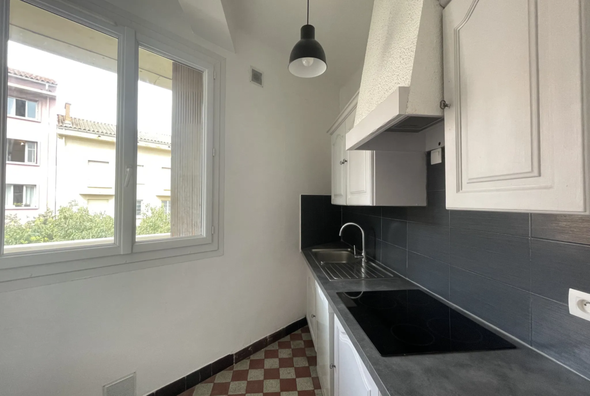 Appartement 2 pièces de 42m2 à Toulon Pont du Las 