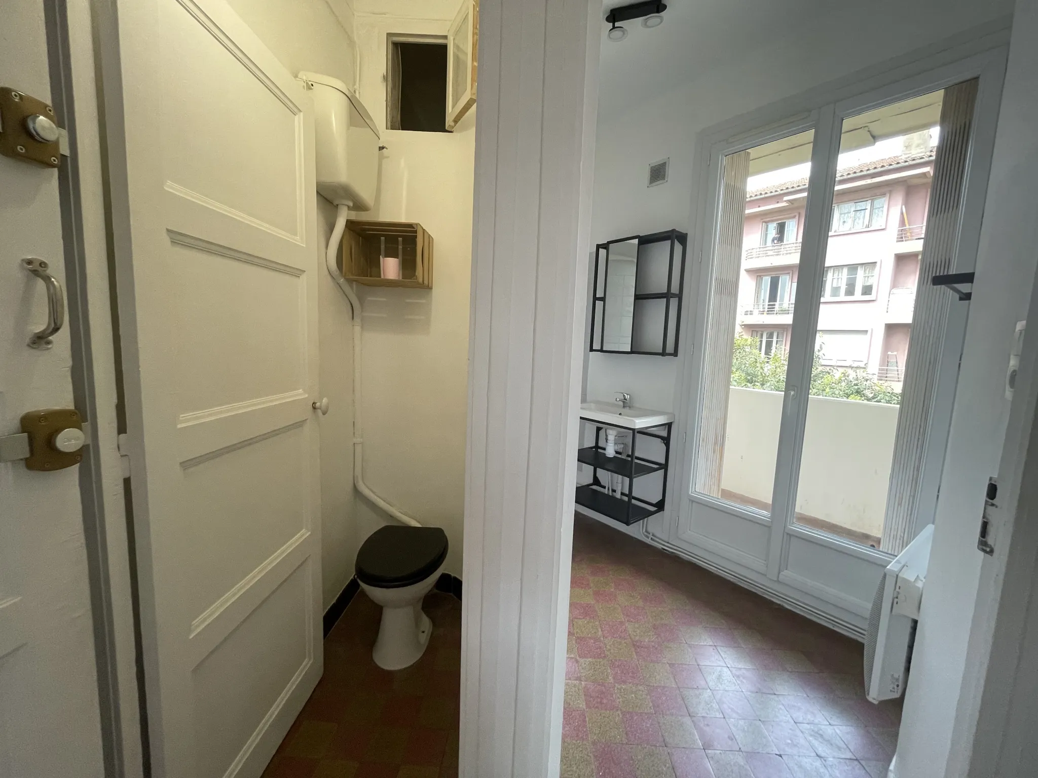 Appartement 2 pièces de 42m2 à Toulon Pont du Las 