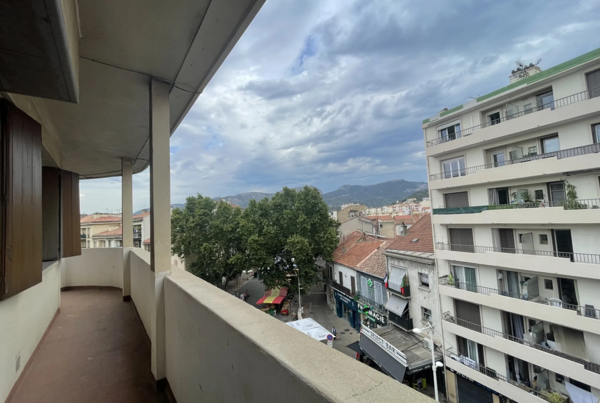 Appartement 2 pièces de 42m2 à Toulon Pont du Las 