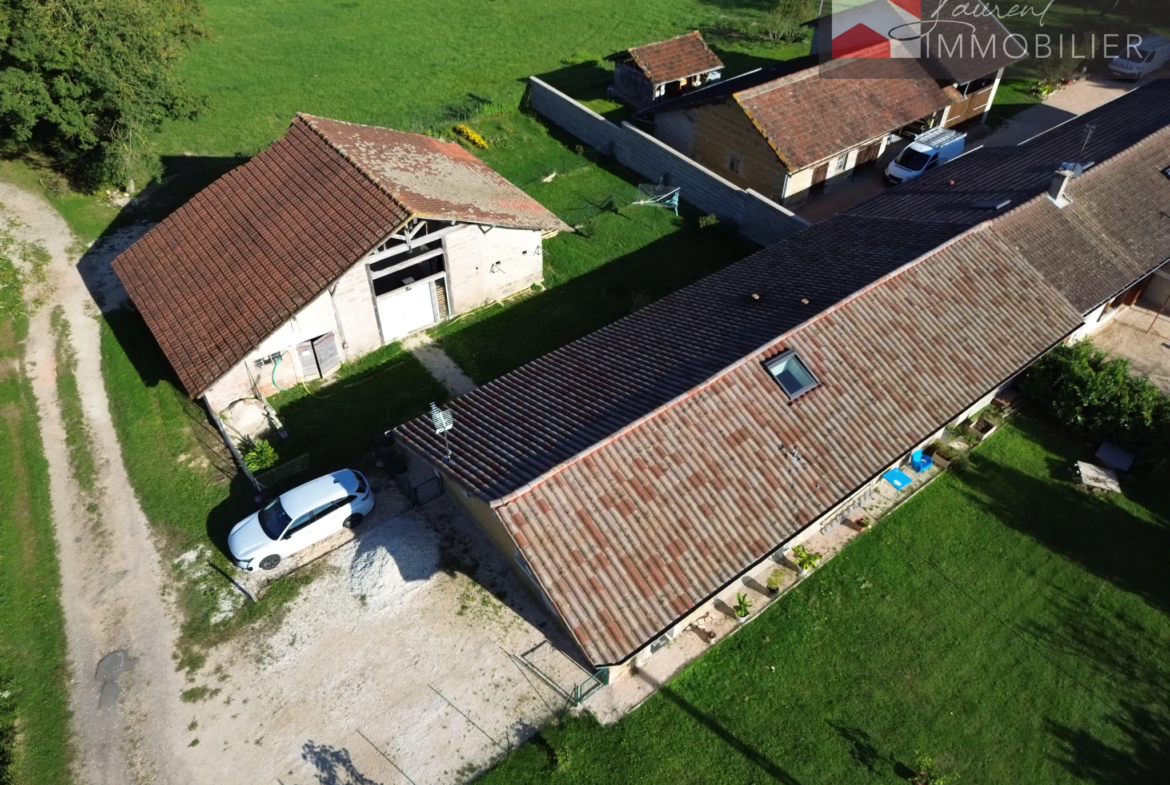 Maison 4 chambres avec terrasse à Saint-Étienne-Sur-Reyssouze 