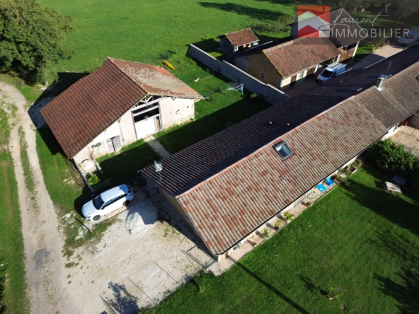 Maison 4 chambres avec terrasse à Saint-Étienne-Sur-Reyssouze