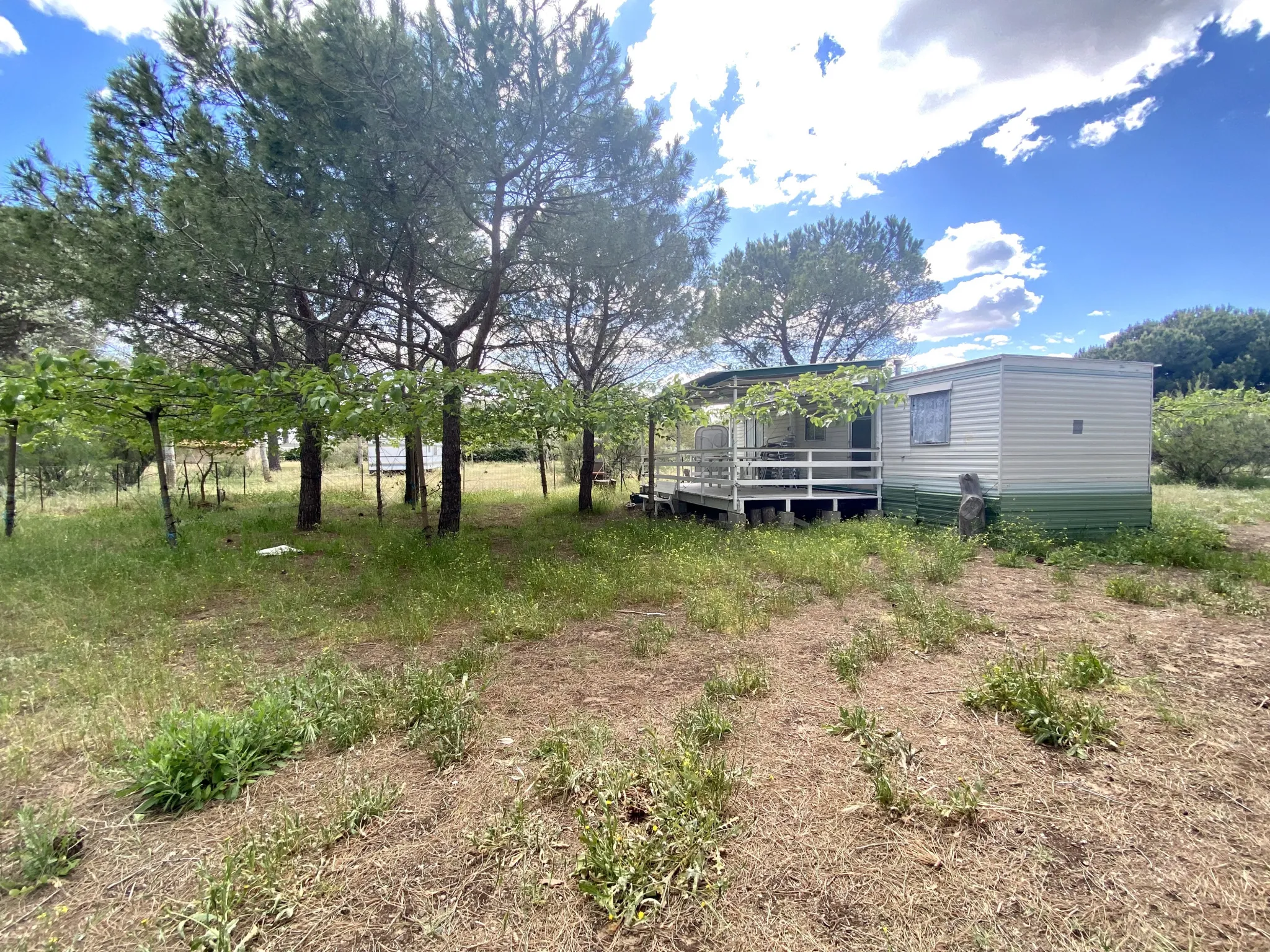 Terrain de loisir 1614m2 avec 3 mobilhomes à VIAS plage 