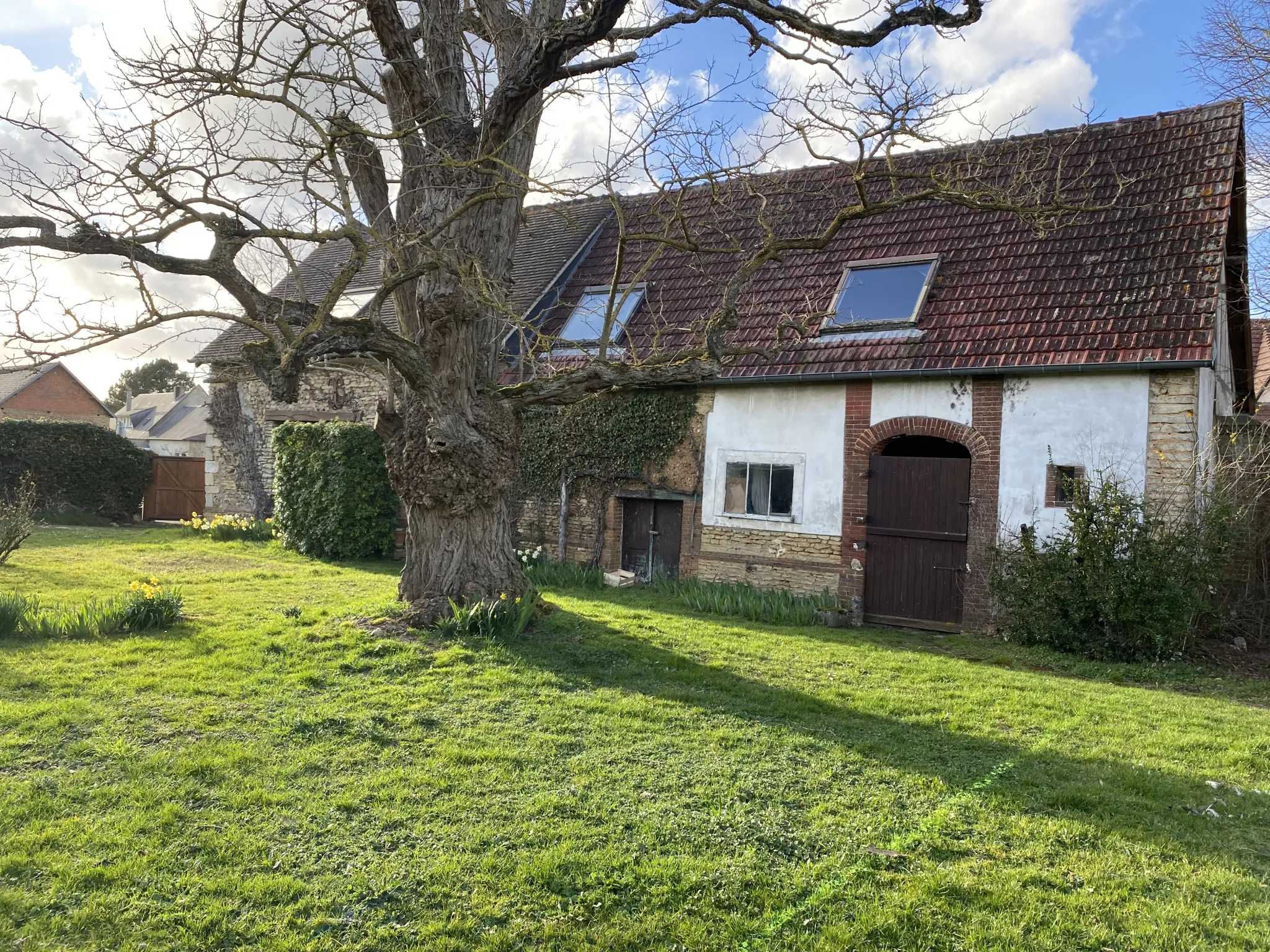 Grange aménagée avec jardin à Pacy-sur-Eure 