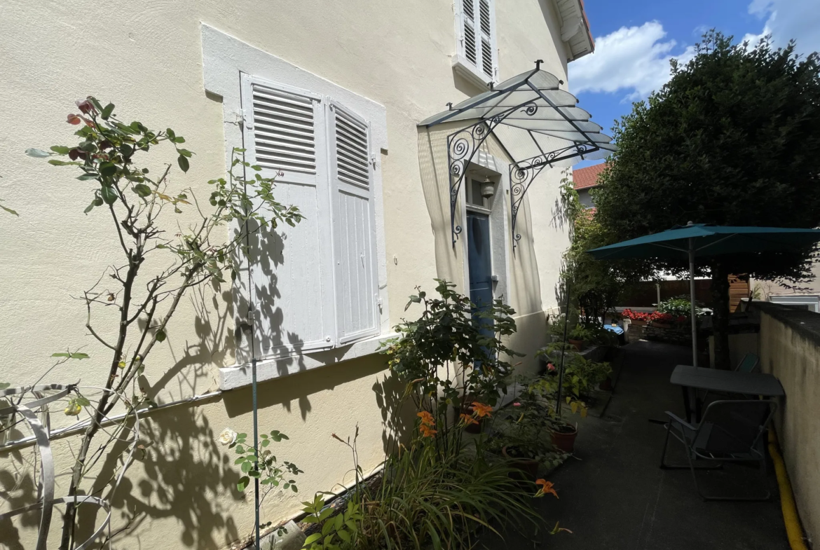 Maison de Ville T4 centre Vichy 103m2 + Jardin 