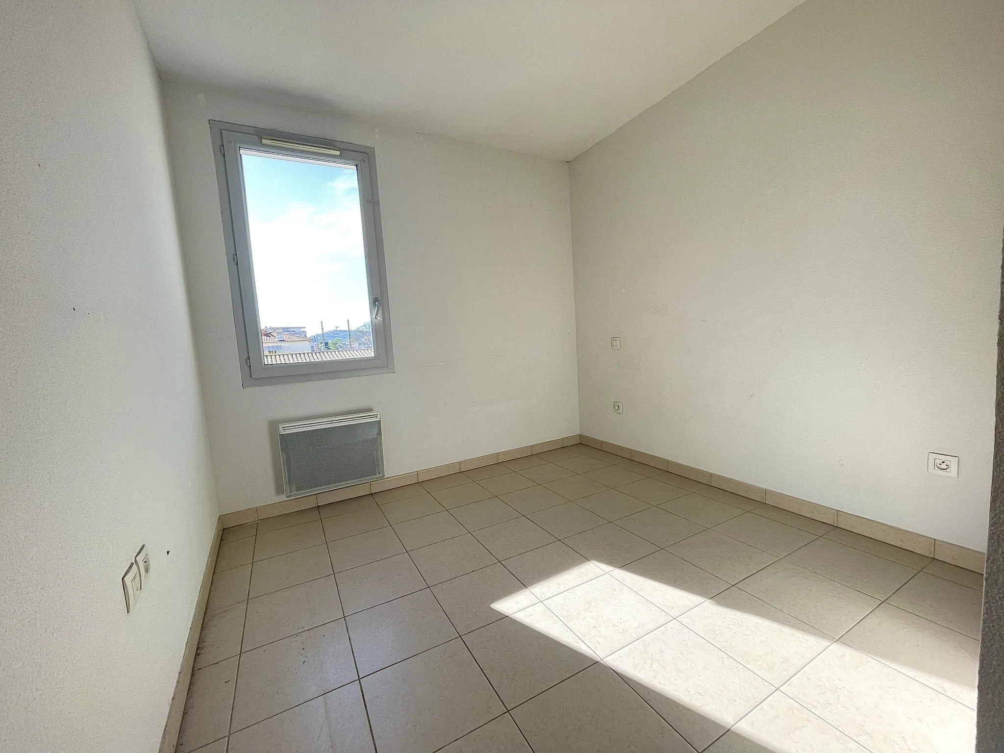 Appartement 3 chambres avec parking, idéal en Agde 