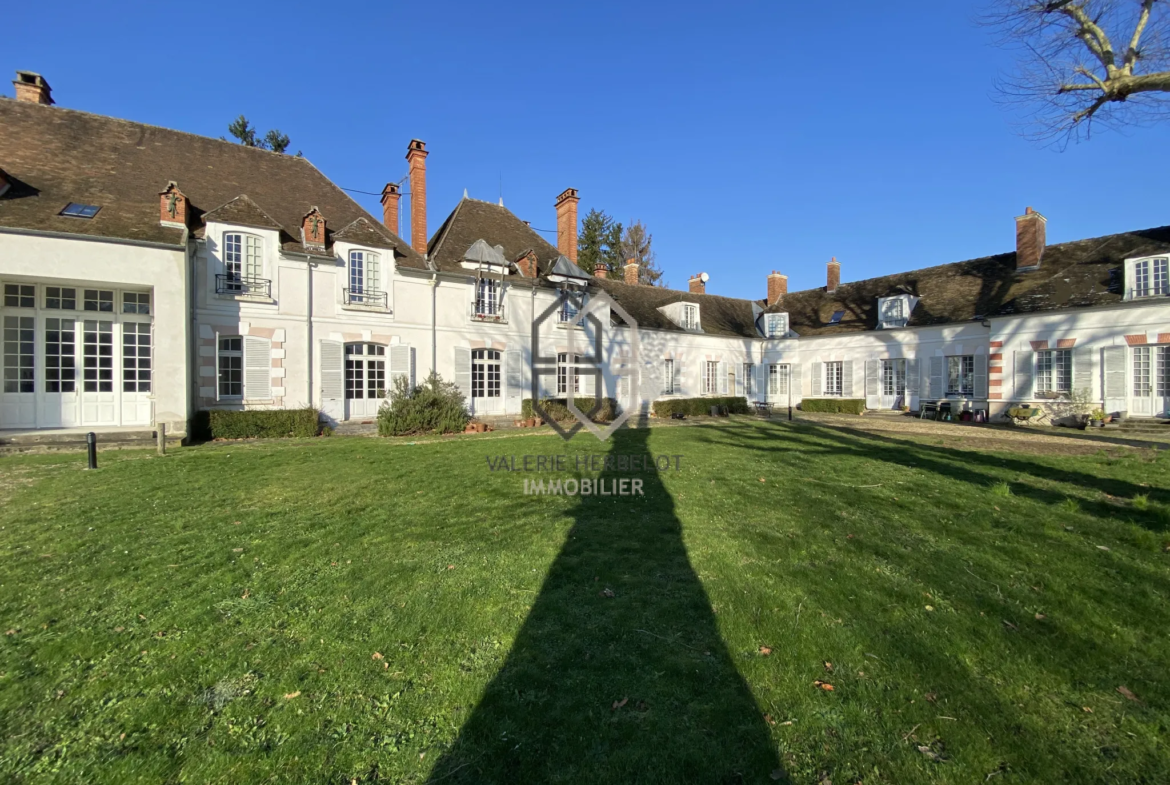 Appartement de 4 pièces à Crosne avec vue dégagée sur jardin 