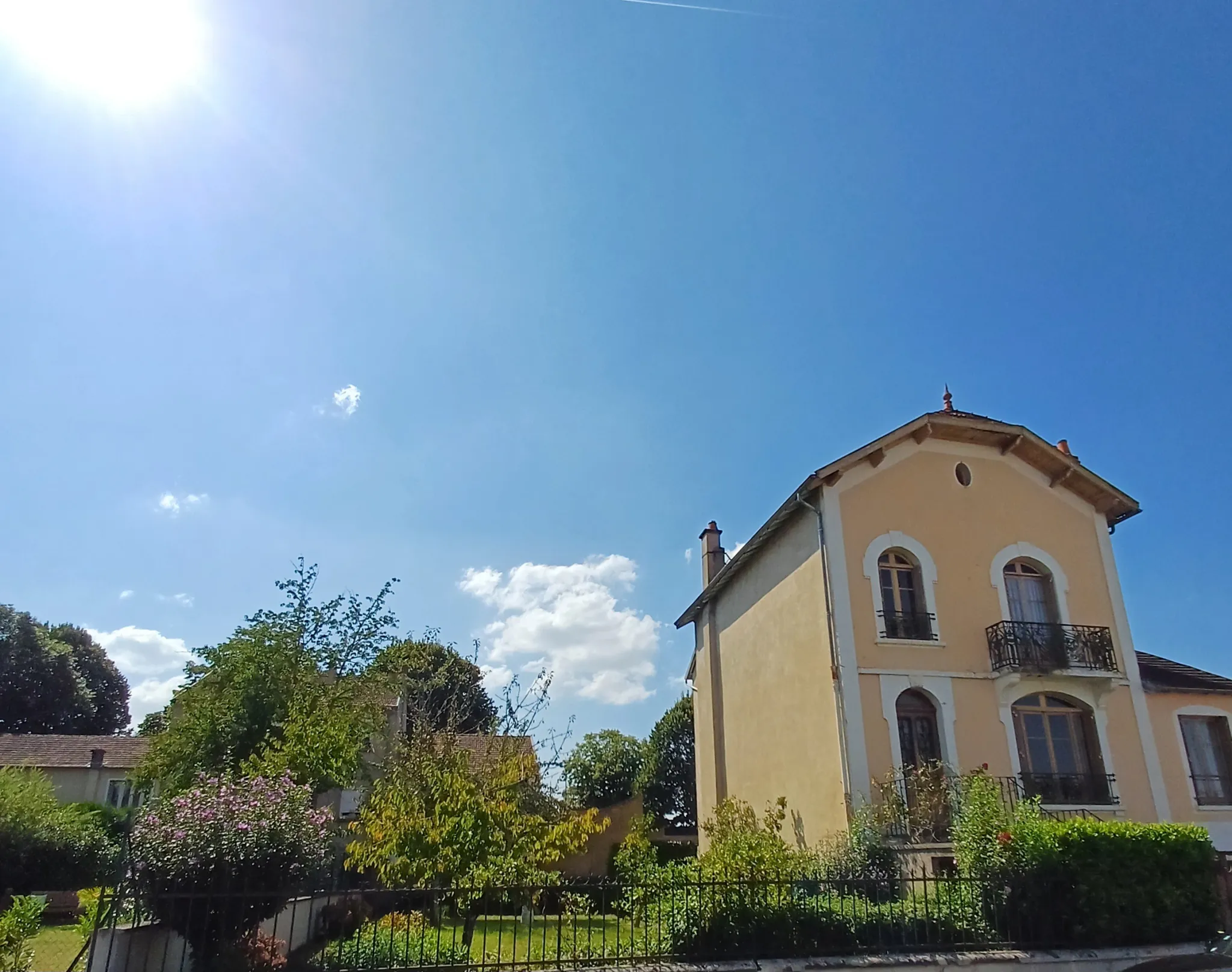 Maison des années 30 à rénover à Vichy 