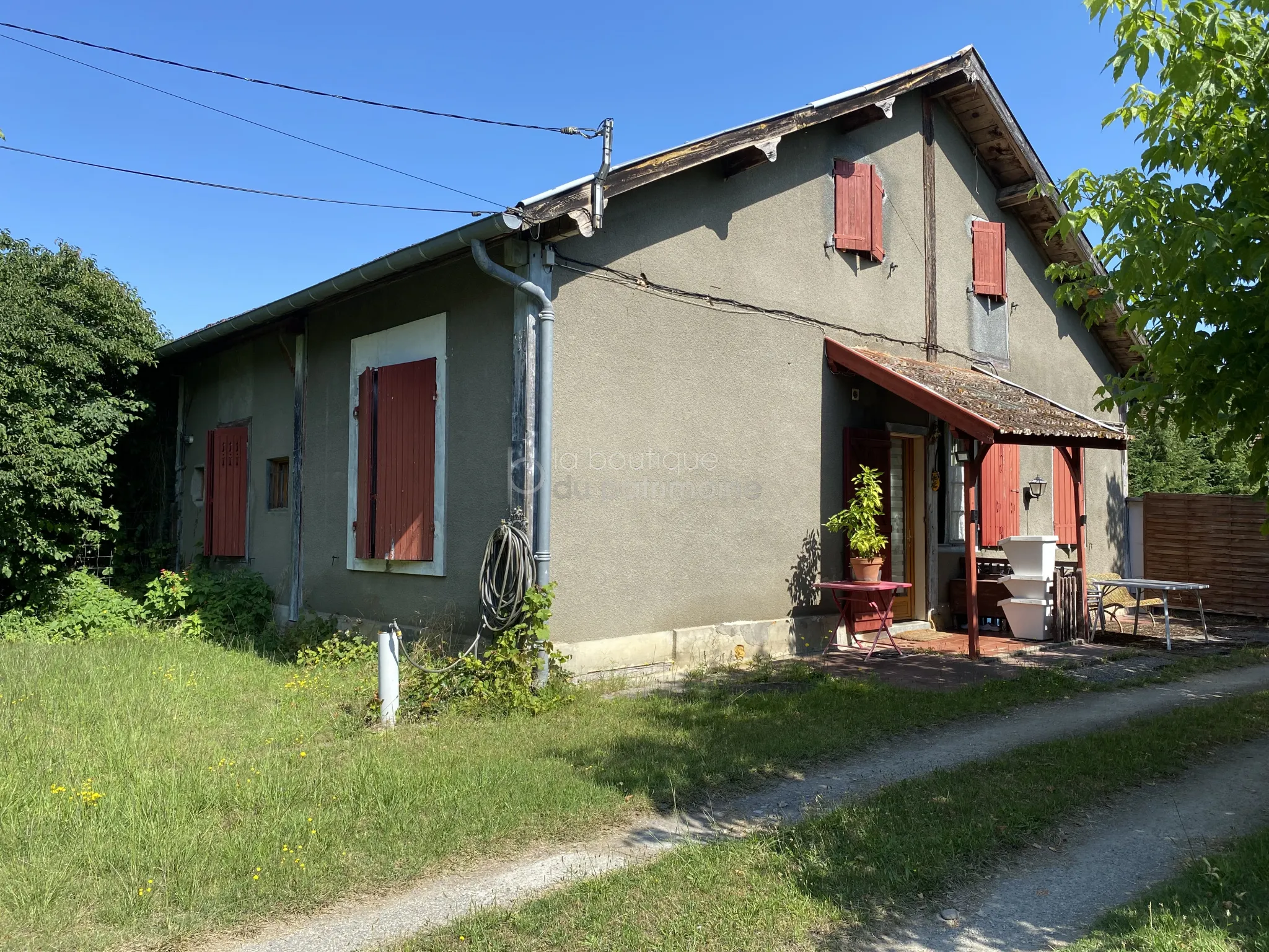 Maison atypique avec atelier attenant à Prechac 