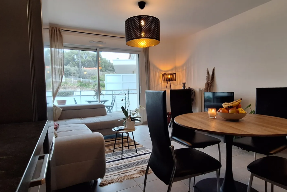 Appartement T2 Les Routes 39 m2, Place de parking Privative, Balcon-Terrasse 