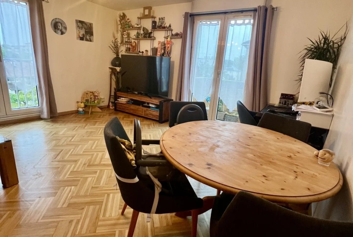 Appartement 3 pièces à Poissy avec belle vue dégagée 