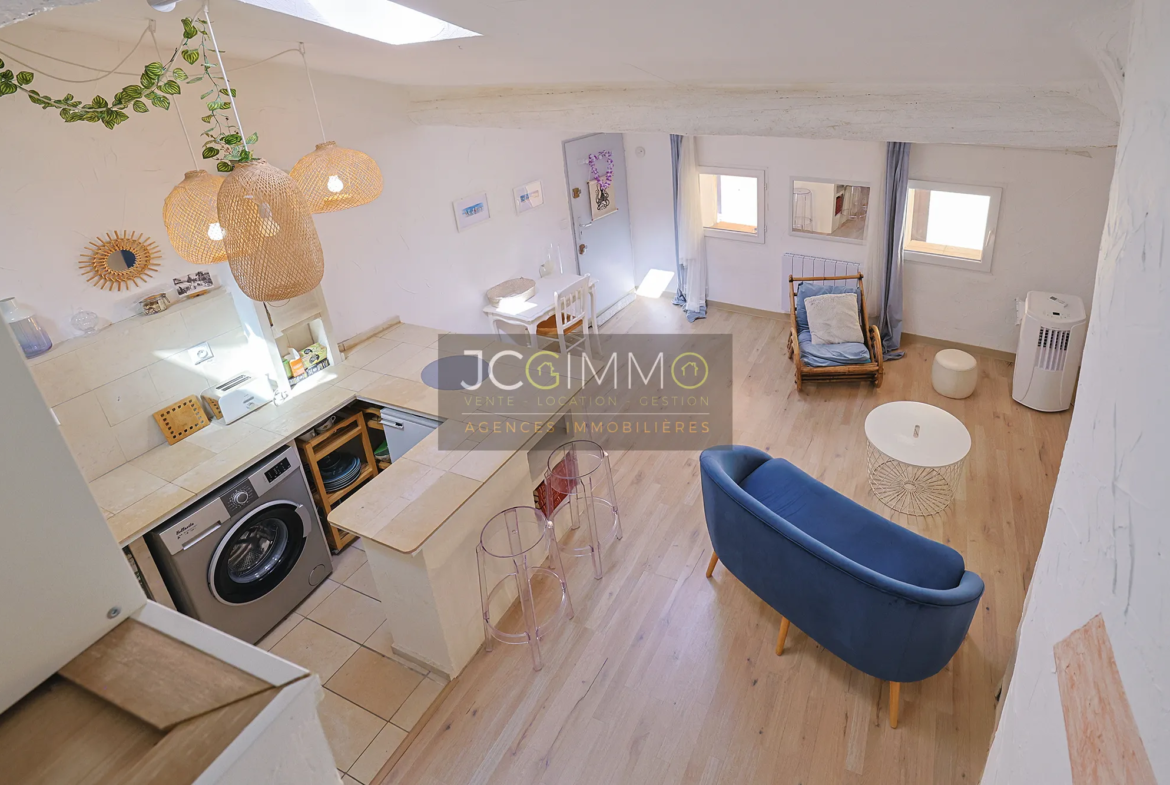 Appartement Lumineux de 43m2 avec Chambre en Mezzanine - Hyères 