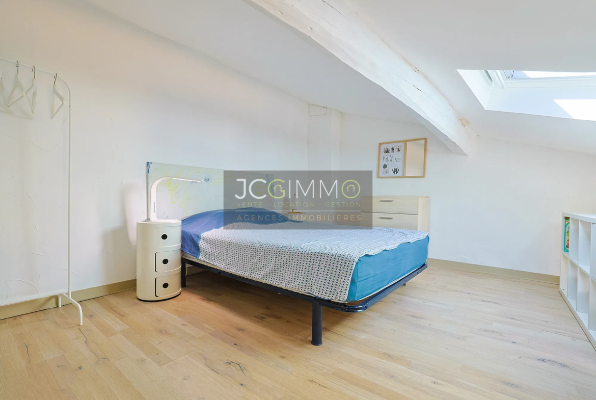 Appartement Lumineux de 43m2 avec Chambre en Mezzanine - Hyères 